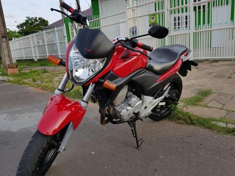 Honda Cb em ótimo estado de conservação - 2010