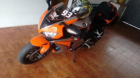 CBR1000RR 2010/2010 Laranja - 2010