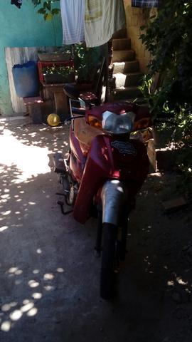 Vendo está moto Shineray - 2014