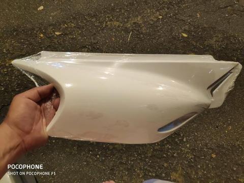 Par Carenagem das duas latereis Lander, original Yamaha