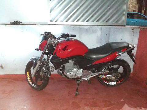 Vendo esta moto 10/10 doc.os 2 tudo ok. valor 6 mil estressado 99604-5480 zap - 2010