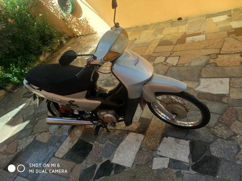 Moto 100 cc da Honda, troco por Burgman 22 998464512 campos - 2005
