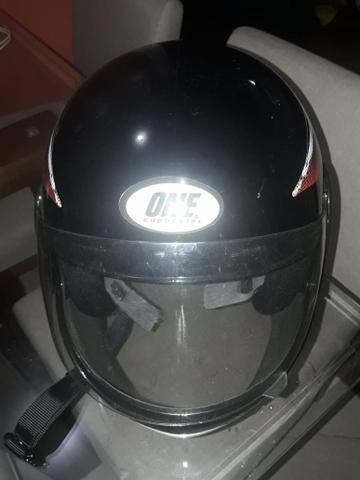 Vendo capacete moto muito novo ! tam: 60 / 120 reais