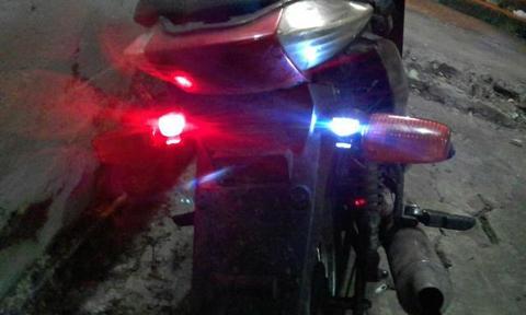 Vendo par de luzes de led a prova d'água