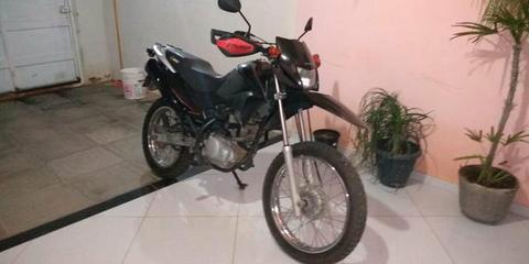 Vendo Honda Bros 150 es - 2011