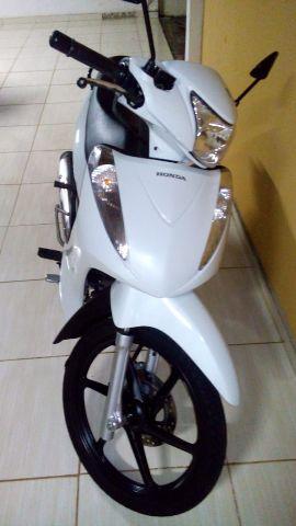 Honda Biz 125 branco pérola - 2016