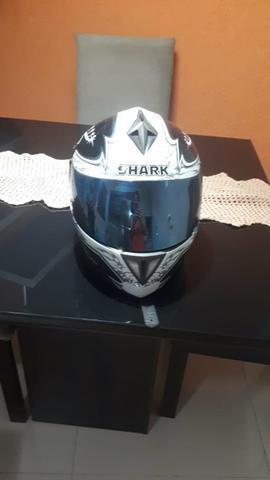 Vendo esse capacete shark n58 novinho