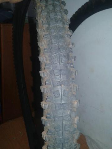 Vendo pneu de 29 gts etc o par por 110.00