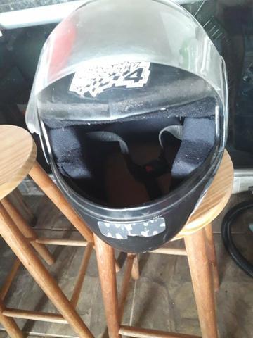 Capacete 12 reais