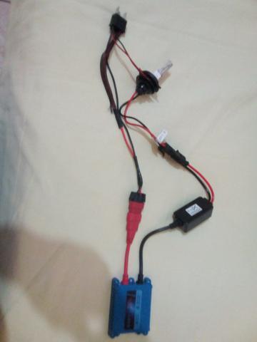 Kit Xenon semi novo. Chamar no whats 98428-9761
