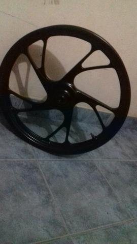 Vendo roda da titan 160 2018