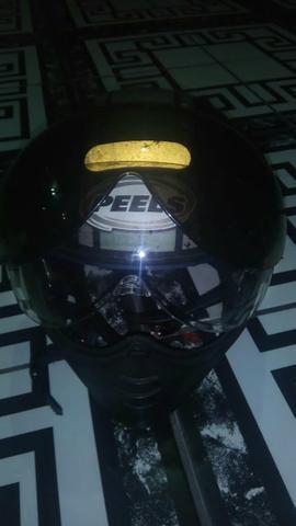 Vendo capacete tamanho 60