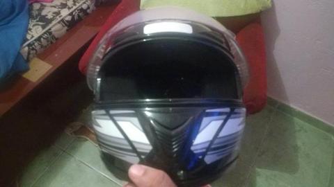 Vendo capacete marca vaz original