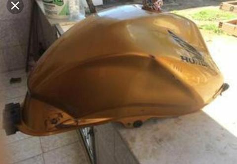 Tanque cb 300 dourado, precisa pintar