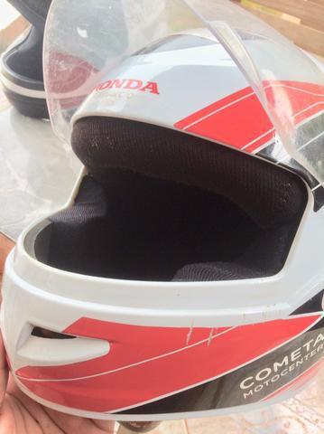 Vendo capacete Honda tamanho 58 usado