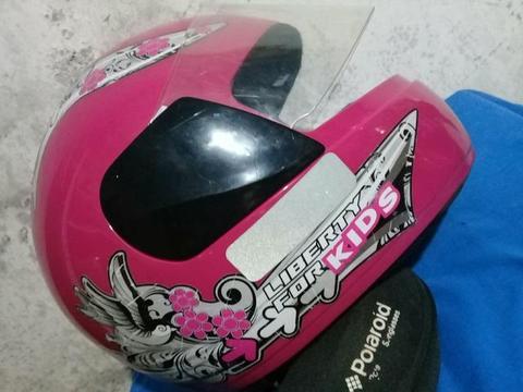 Capacete infantil $50 tamanho 54