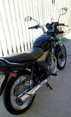 Vendo ou troco em moto mais nova e volto um dinheiro - 2005