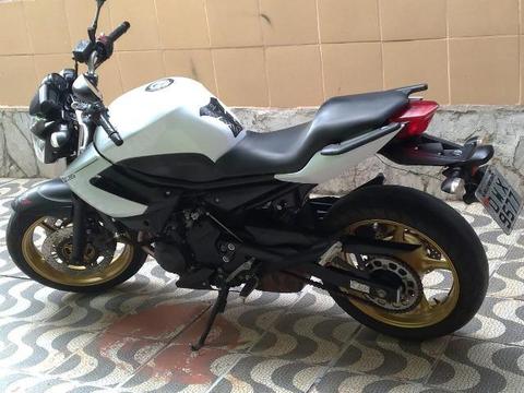 Yamaha Xj6 - 2014