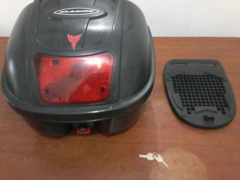 Bau para motos de 35 litros novinho