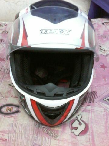 Vende-se esse capacete Texx