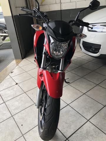 Honda cb250 twister 2018 c/2.800km. léo careta veículos - 2018