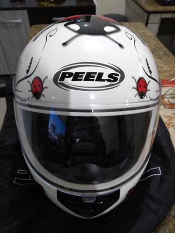 Capacete feminino Peels