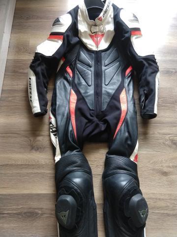 Macacão Dainese Avro tricolor 1 pç 52 eur top!!! zerado!!!!!!