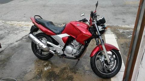 Moto YS 250 fazer vermelha - 2007