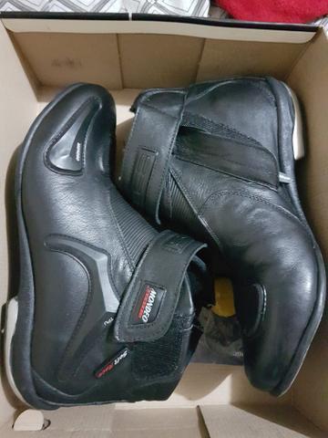 Bota de moto mondeo impermeavel