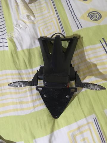 Suporte placa rabeta original bmw s1000rr / s1000r com dois piscas