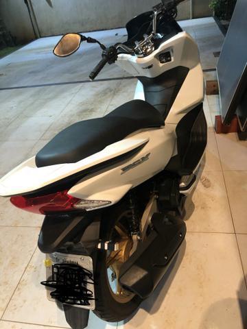 Vendo moto HONDA PCX 150 DLX branca 2016 - 2016