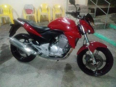 Cb 300r flex muito nova - 2014