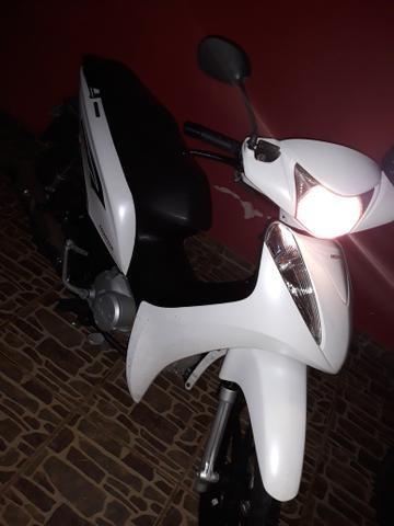 VENDO BIZ EX branca (sem nenhum detalhe ou risco) - 2014