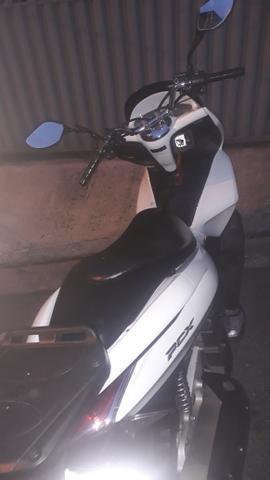 Vendo uma pcx da Honda - 2015