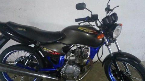 Honda/CG 125 FAN em dias!!!!! - 2008