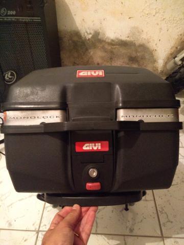 Baú pra moto Givi quadrado semi-novo