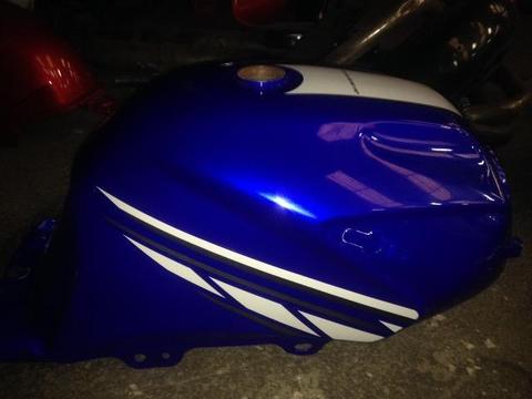 Tanque fazer 250 2012 blueracing