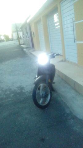 Vendo uma moto 50cc Phoenix - 2011