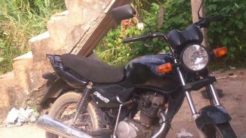 Vendo moto fan 125 varetinha ano 2006 - 2006