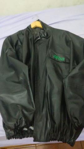 Jaqueta e capa de chuva !!