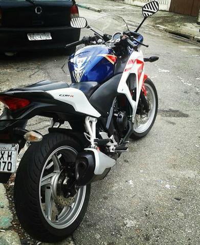 Vende - se CBR 250r - 2012