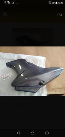 Carenagem lateral lado esquerdo da factor 125