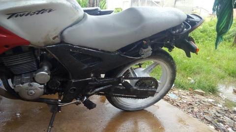 Twister vendo ou troco por moto 150 - 2005