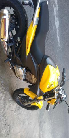 CB300 amarela 2012 ABS 6.500 - 2012