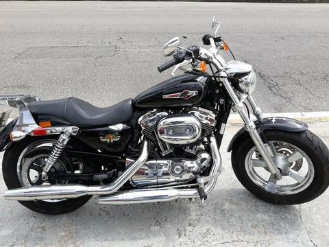 Moto Harley XL1200 Custom - 2012