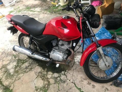 Troco e vendo fan 125 - 2011