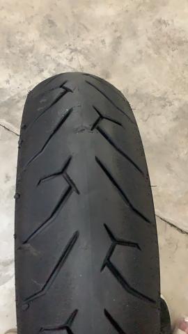 Par de pneus Pirelli Rosso Corsa - usado em excelente estado