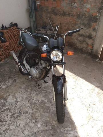 Honda 150 ESDI injetada impecável - 2011