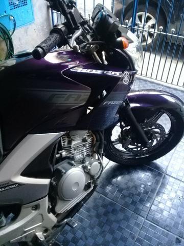 Fazer 250 rolo em cb300 ou 160cc - 2011