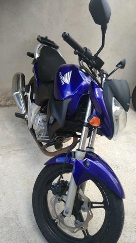 Cb 300 - 2011 - 2011